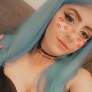 Meet your Posher, Chloe